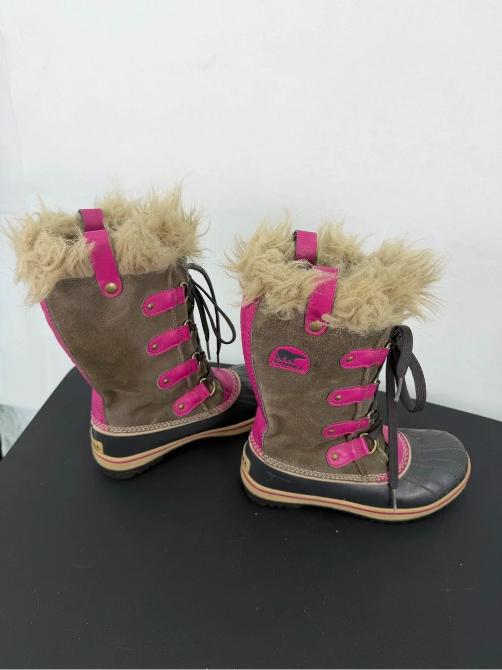Sorel Joan of Arctic Kids Brown and Pink Faux-Fur Lace-Up Boots